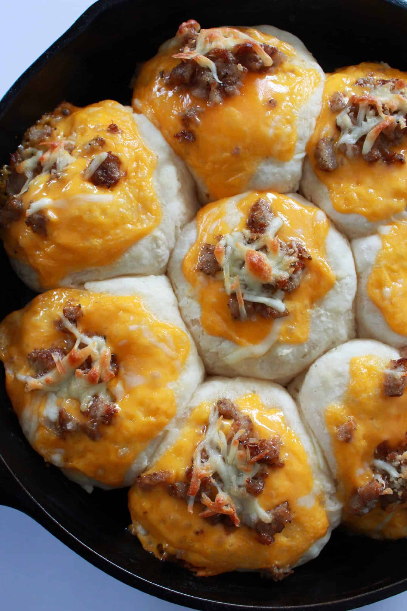 What to Make for Breakfast? 7 Quick and Easy Breakfast Recipe Ideas You'll Love featured by top US food blog, Practically Homemade: skillet sausage and cheese biscuit