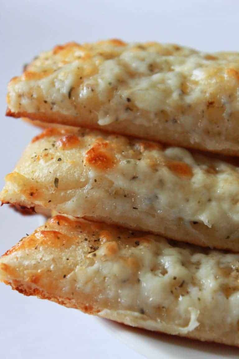 Easy Cheesy Breadsticks