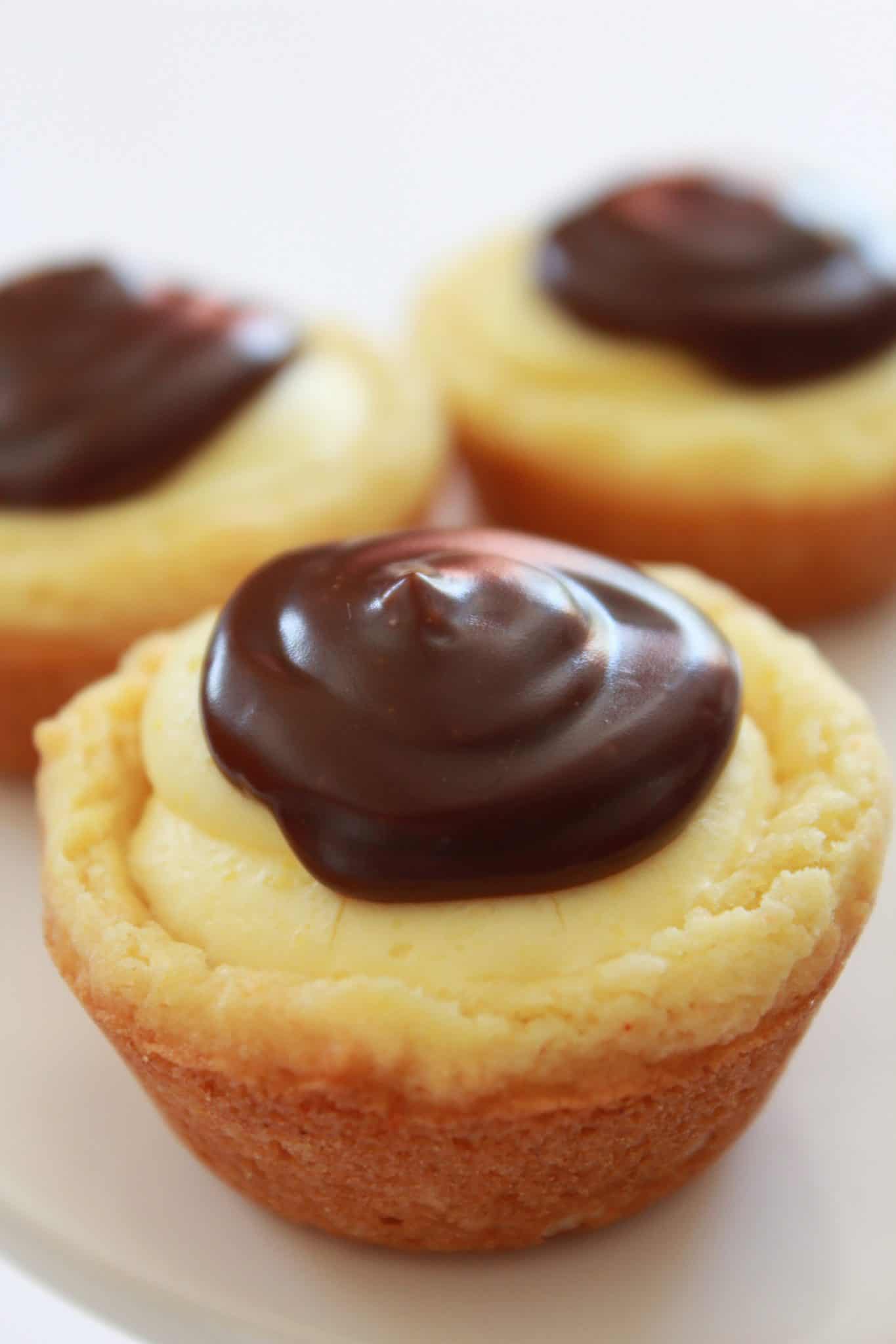 Popular 2019 Recipes featured by top US food blog, Practically Homemade: boston cream pie cookie bites