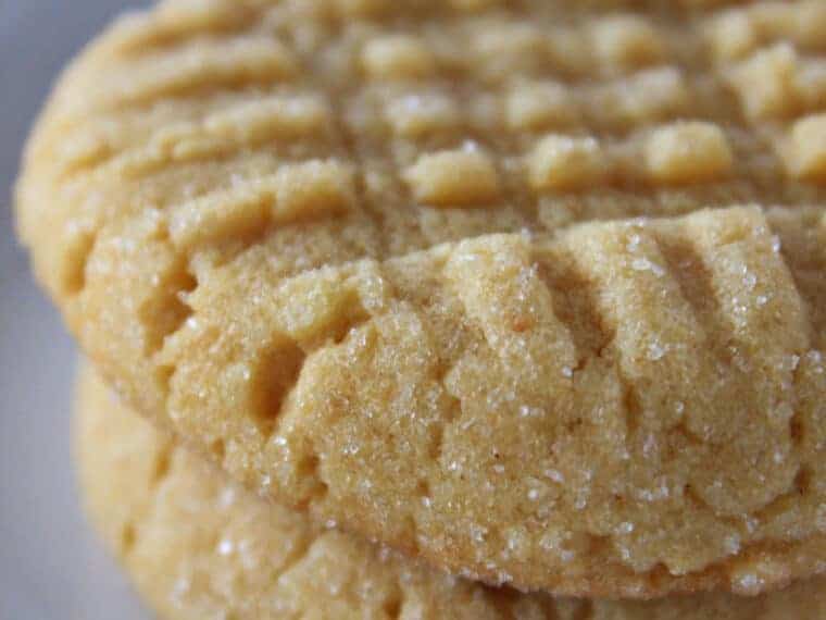 Easy 4 ingredients peanut butter cookies with a cake mix, a recipe featured by top US cookie blog, Practically Homemade.