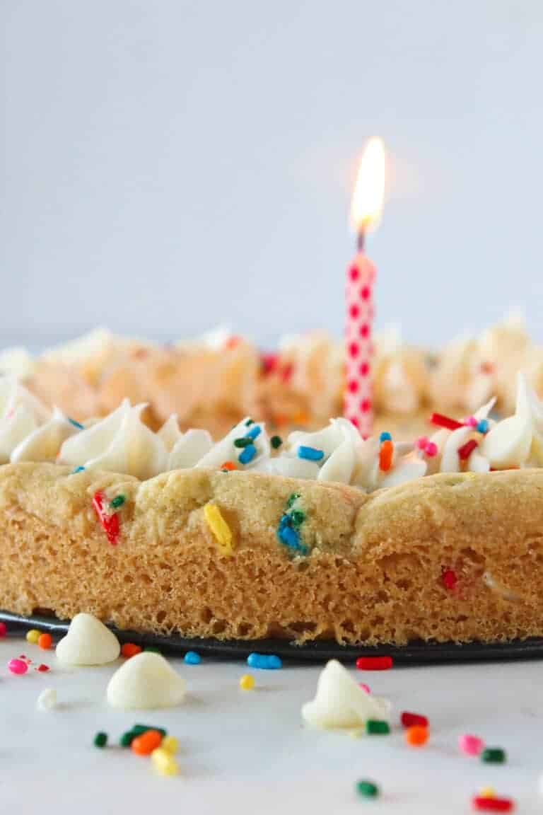 A Super Easy Birthday Cookie Cake Recipe You Can Make Without A Mixer