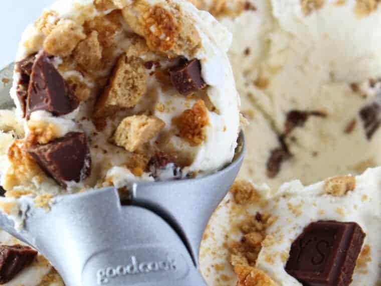 No Churn S'mores Ice Cream Recipe featured by top US dessert blog, Practically Homemade.