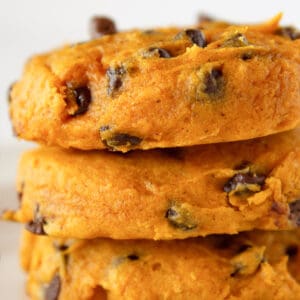 Top US cookies blogger, Practically Homemade, shares her Cake Mix Pumpkin Chocolate Chip Cookies recipe, perfect for Fall.
