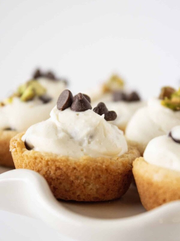Cannoli Cookie Cups Recipe featured by top US cookie blogger, Practically Homemade