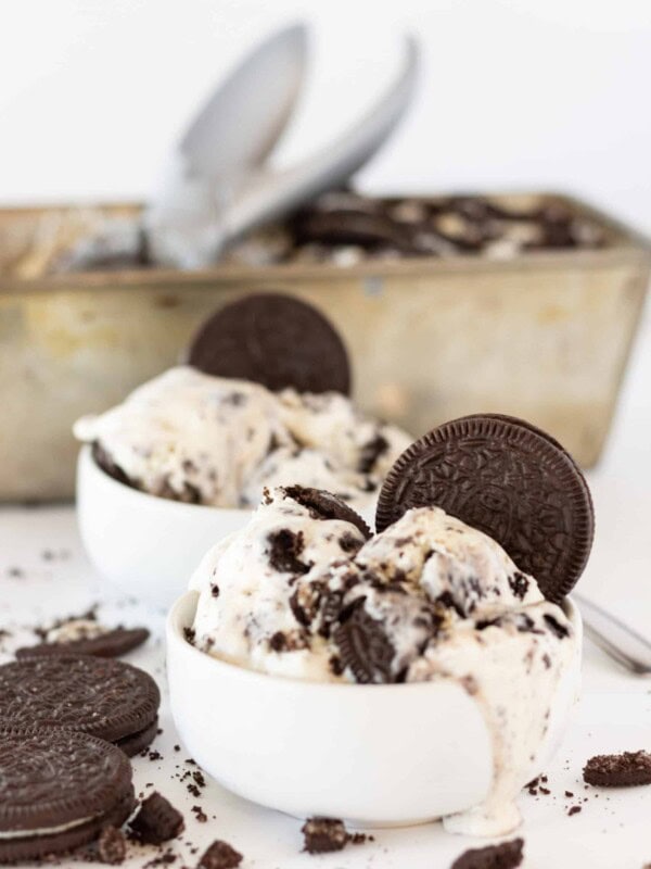 No Churn Oreo Ice Cream Recipe featured by top US dessert blogger, Practically Homemade