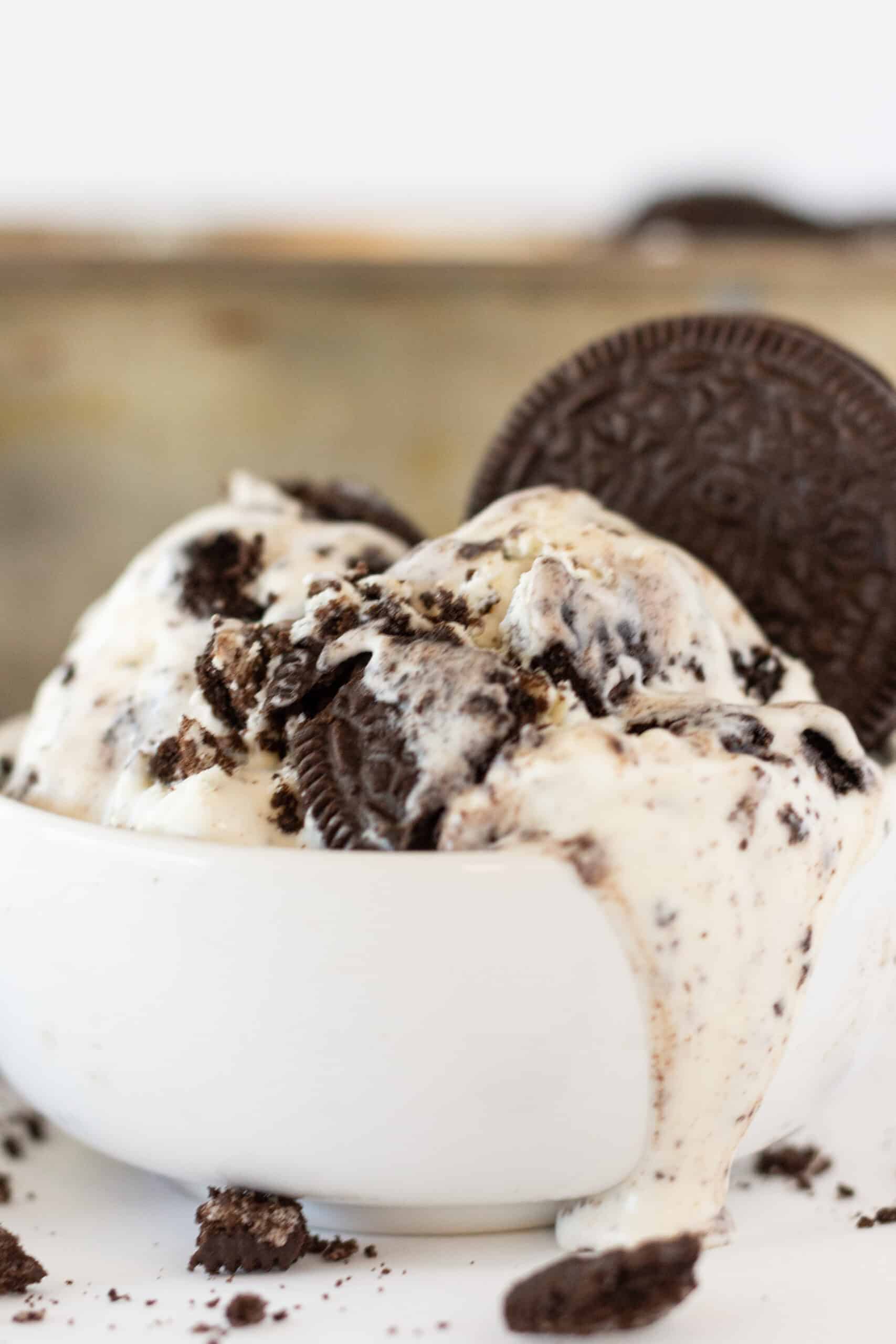No Churn Oreo Ice Cream Recipe featured by top US dessert blogger, Practically Homemade