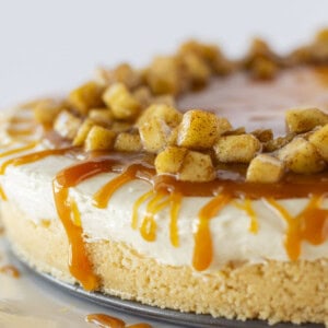 A whole caramel apple cheesecake that is no bake.