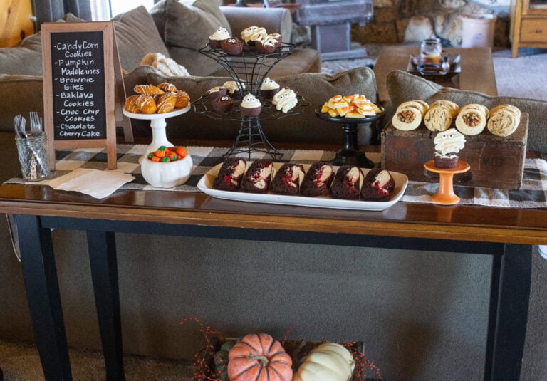 Halloween Dessert Table: 15 Fun and Spooky Ideas
