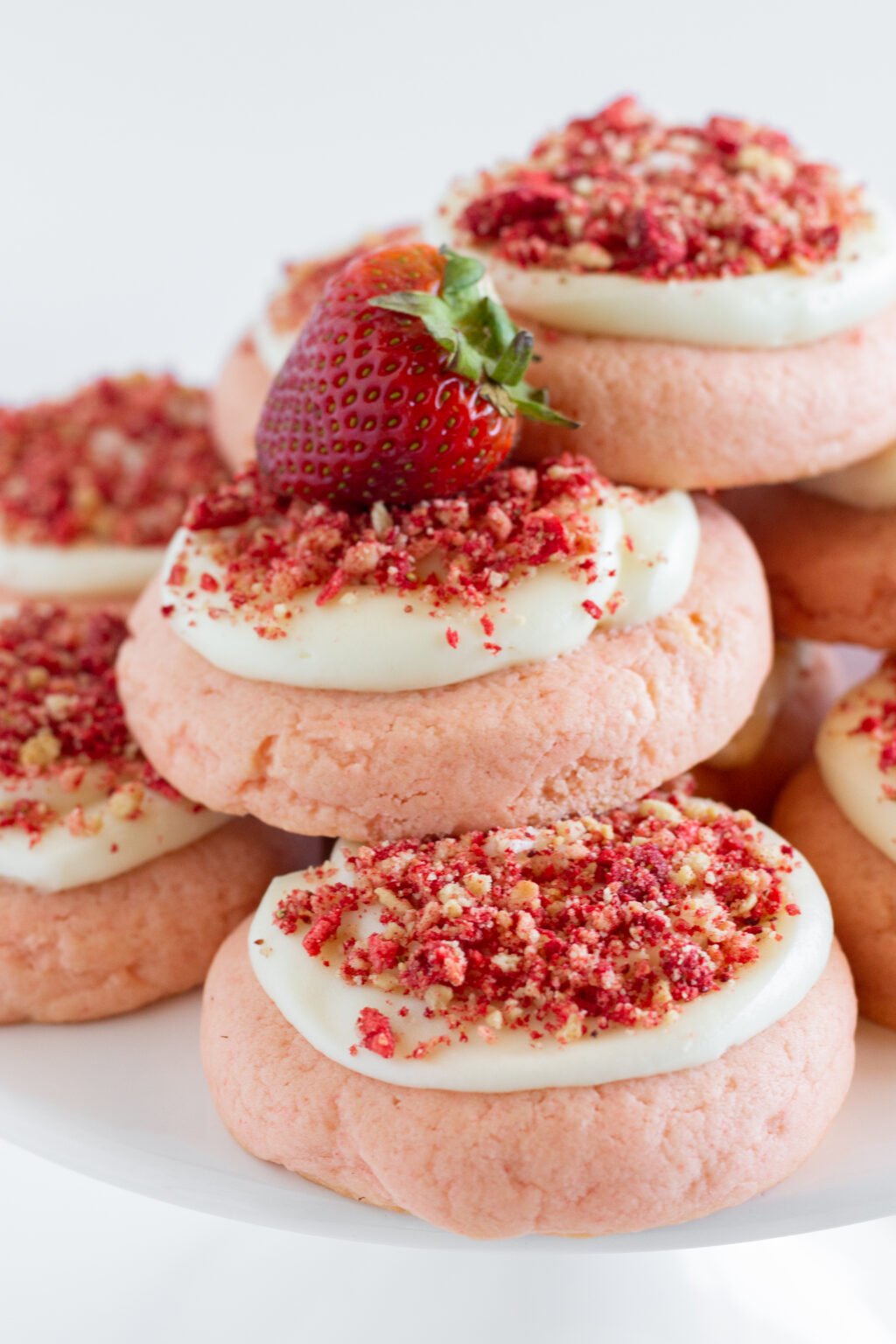 easy-strawberry-crunch-cookies-practically-homemade