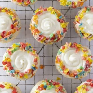 Finished Fruity Pebbles Cookies on a cooling rack.