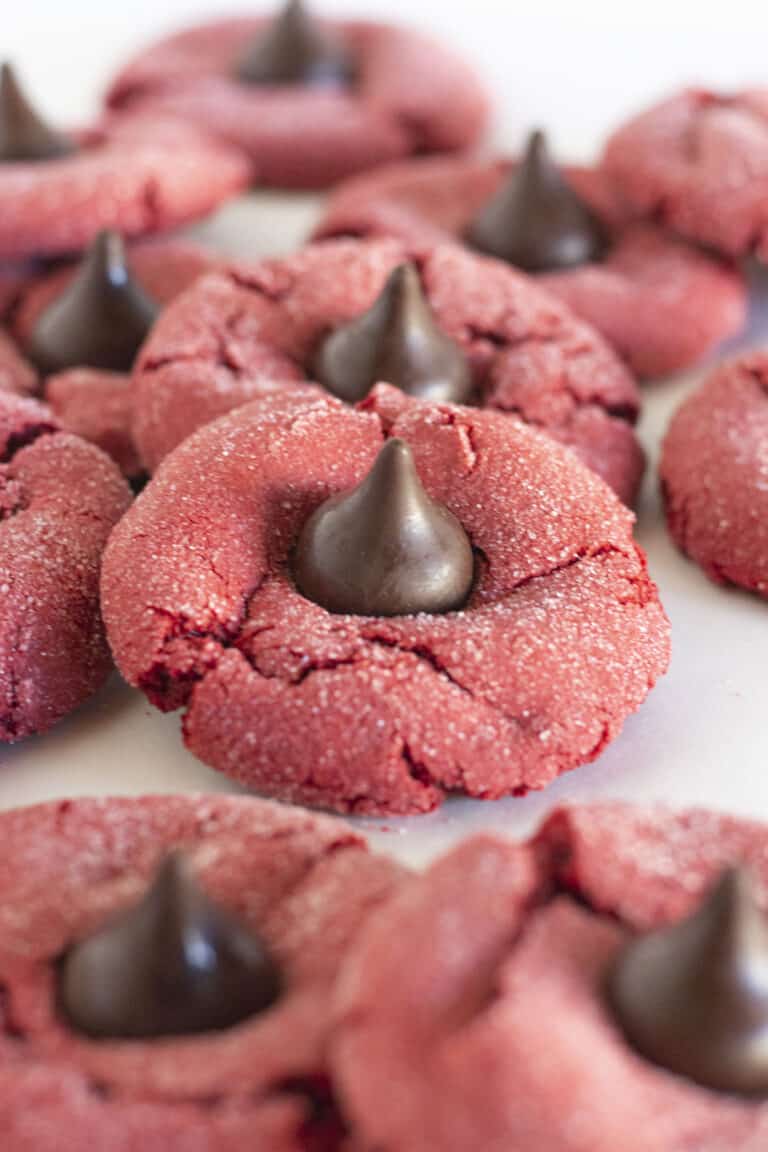 Easy Red Velvet Kiss Cookies Recipe