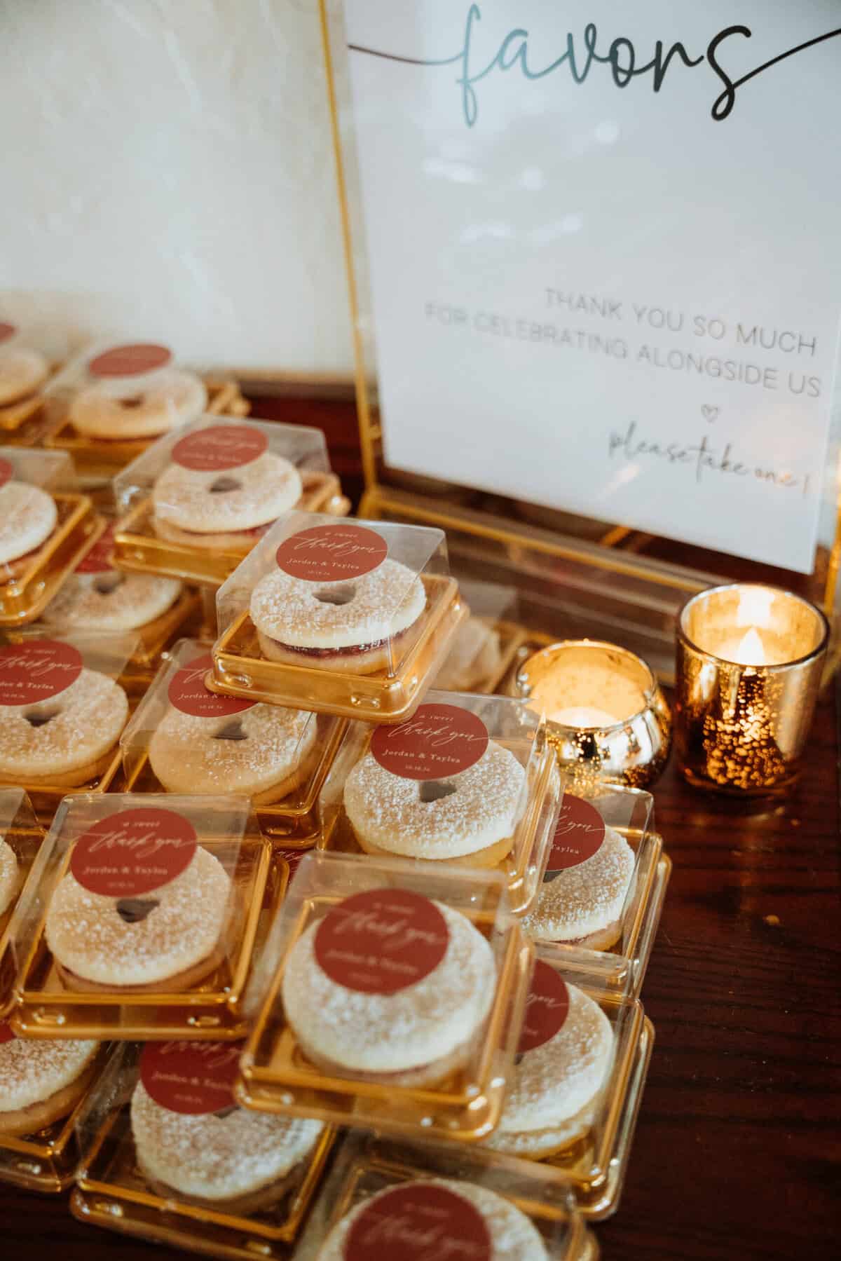 The cookie wedding favors.